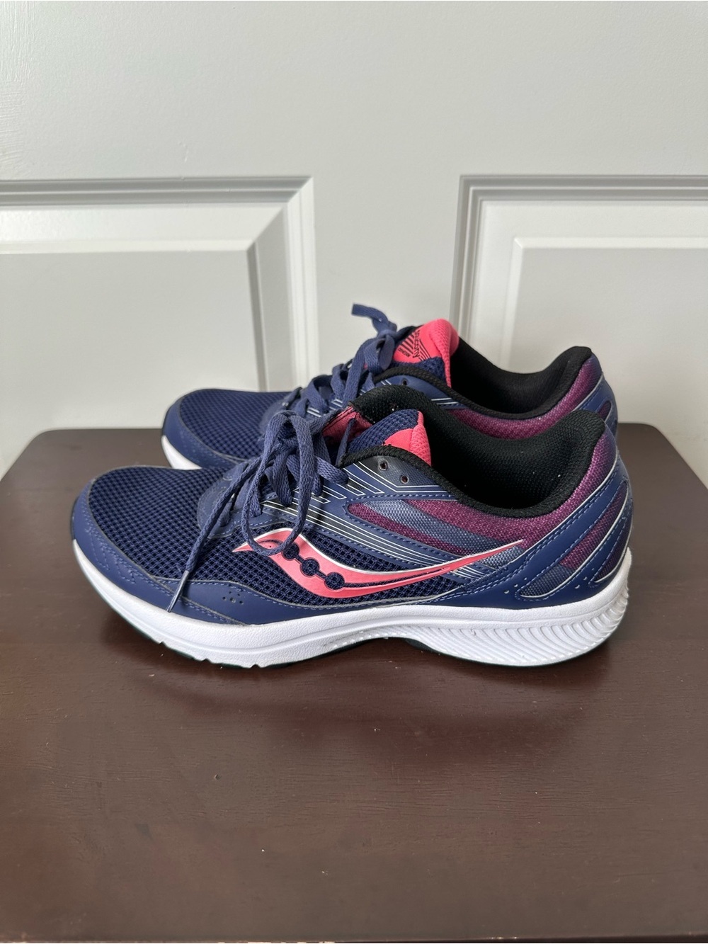Saucony Cohesion 15 Womens Shoes Size 10 Running Cobalt Punch Athletic Sneakers